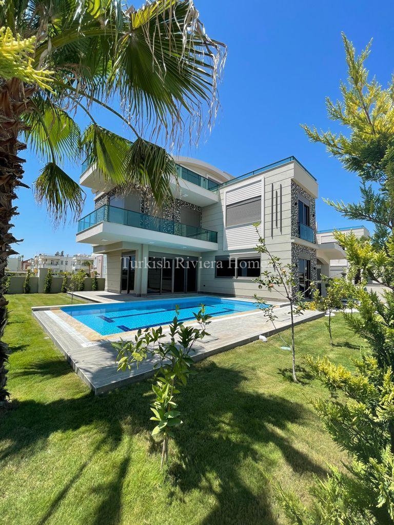 Luxury villa in Belek for sale