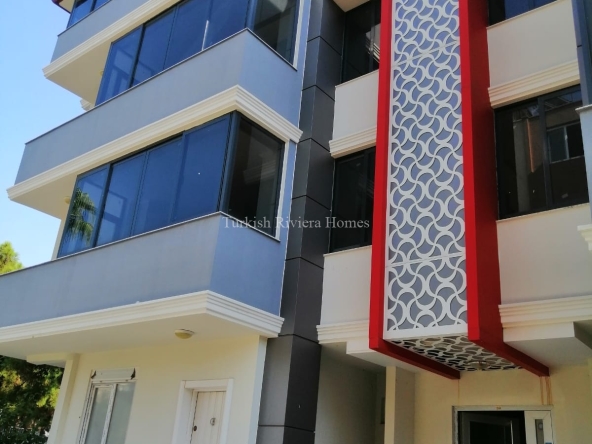 12 Apartments Building in a Hotel Concept Project