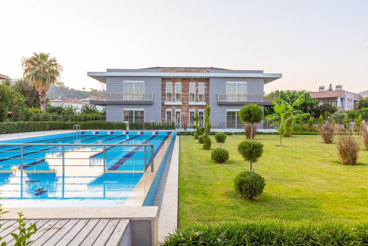 Modern Lifestyle Apartment in Kemer Town of Antalya-Pool