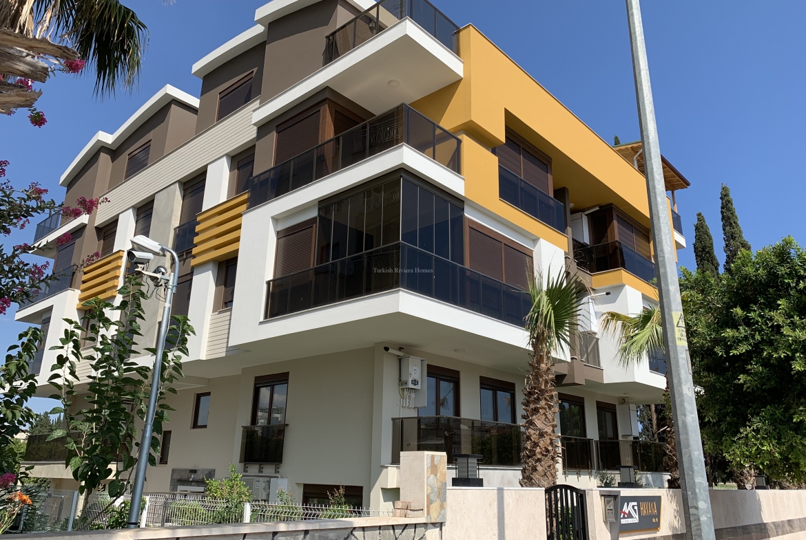 2+1 Bedroom Flat Available for Sale in Konyaalti Antalya