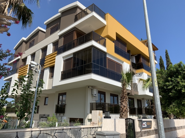 2+1 Bedroom Flat Available for Sale in Konyaalti Antalya