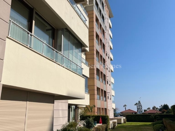Buy Luxury Resale Apartment in Konyaalti