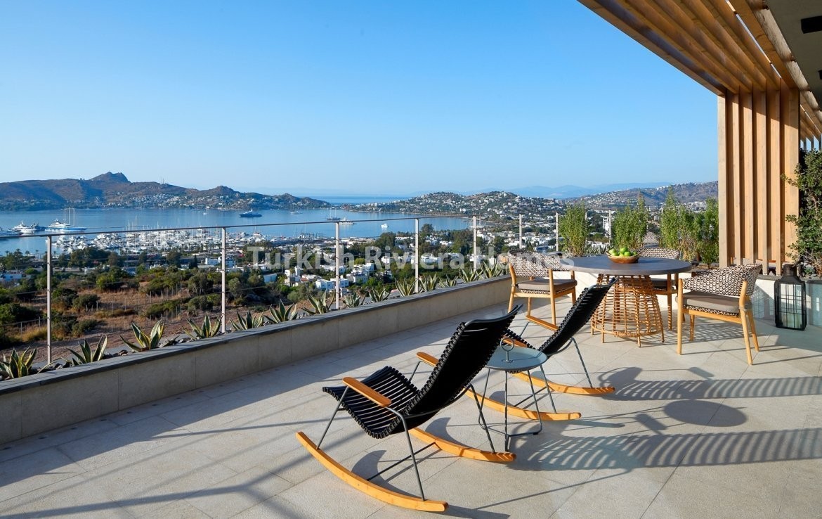 Modern Luxury Apartments with Spectacular Views Across