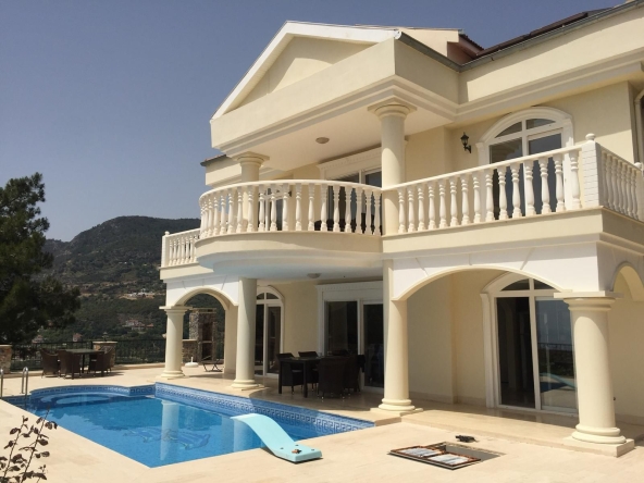 Premium Detached Villa with Pool for Sale in Alanya Bektaş