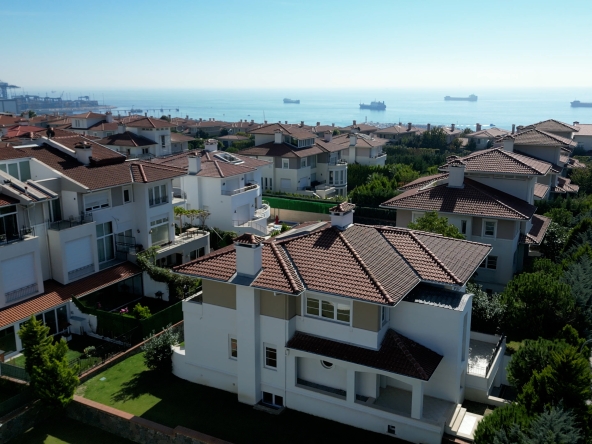 Luxuriously designed Modern Villas for Sale Beylikdüzü, Istanbul