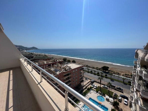 Fantastic Seafront Duplex Apartment in Mahmutlar, Alanya