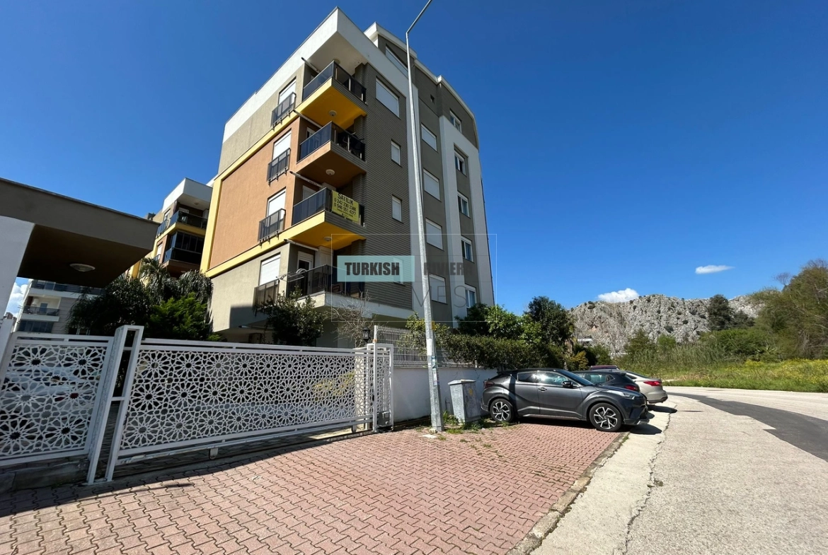 Brand-New-Partially-Furnished-Apartment-in-Konyaalti-Antalya