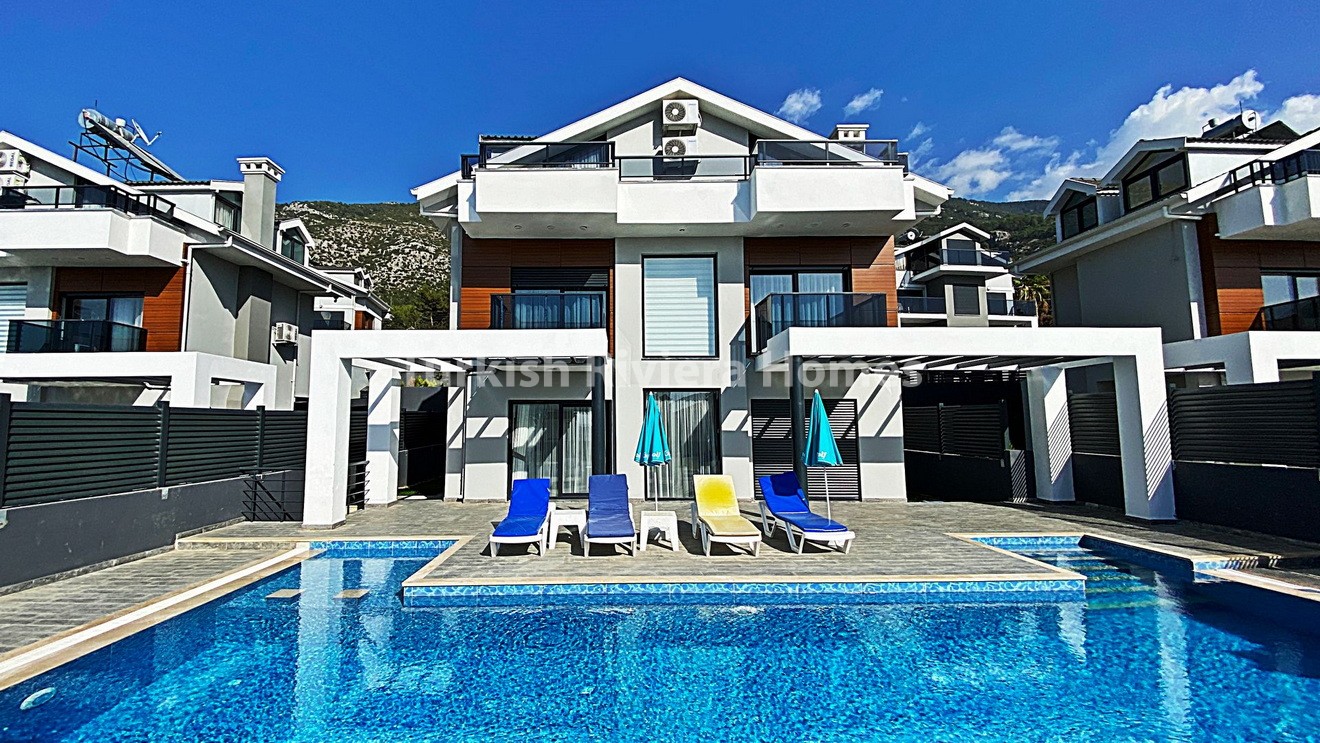 This stunning 4-bedroom luxurious detached villa is a testament to elegance and comfort, boasting an array of amenities designed to enhance your vacation experience.