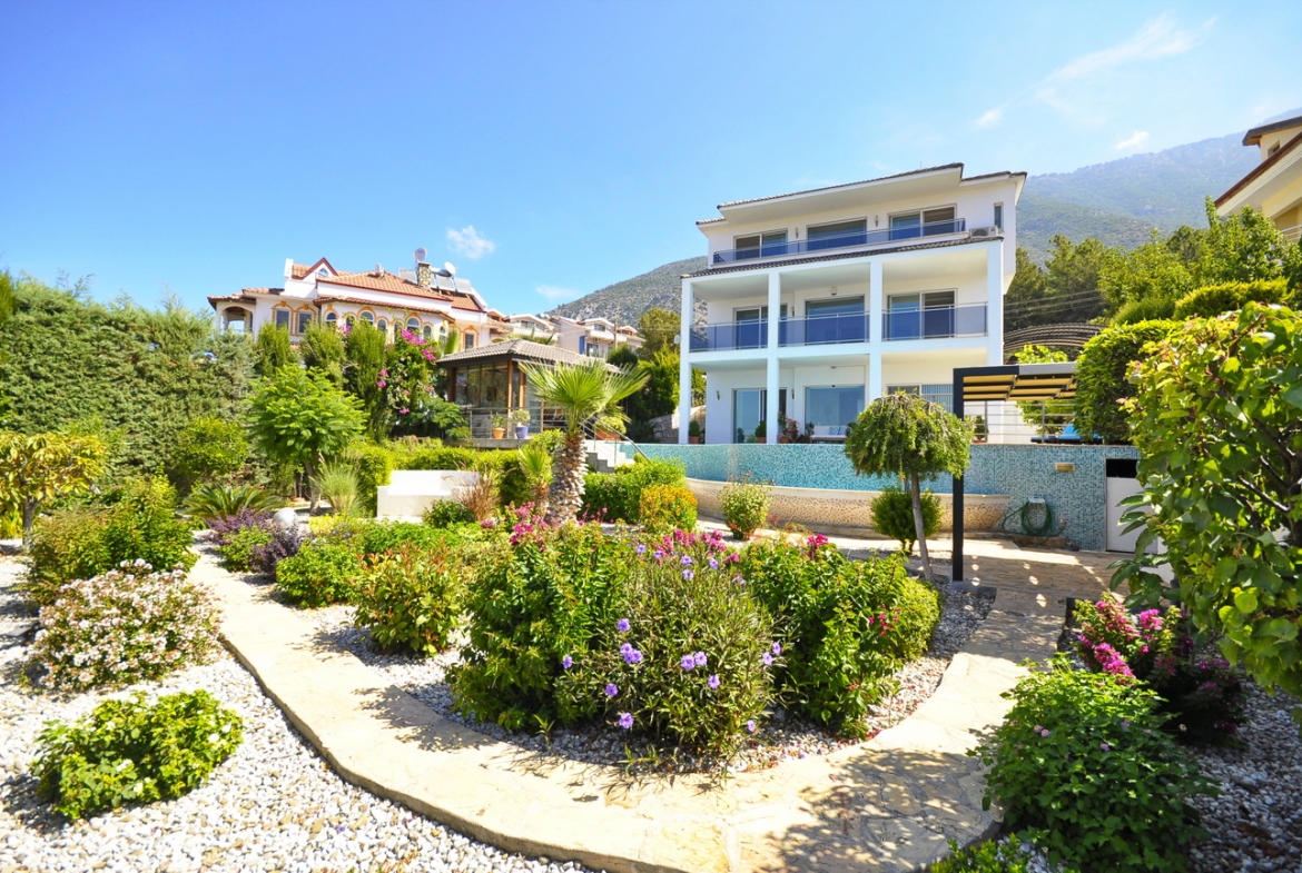 Stunning 4 Bedroom Villa with Mountain & Sea View in Ovacik, Fethiye