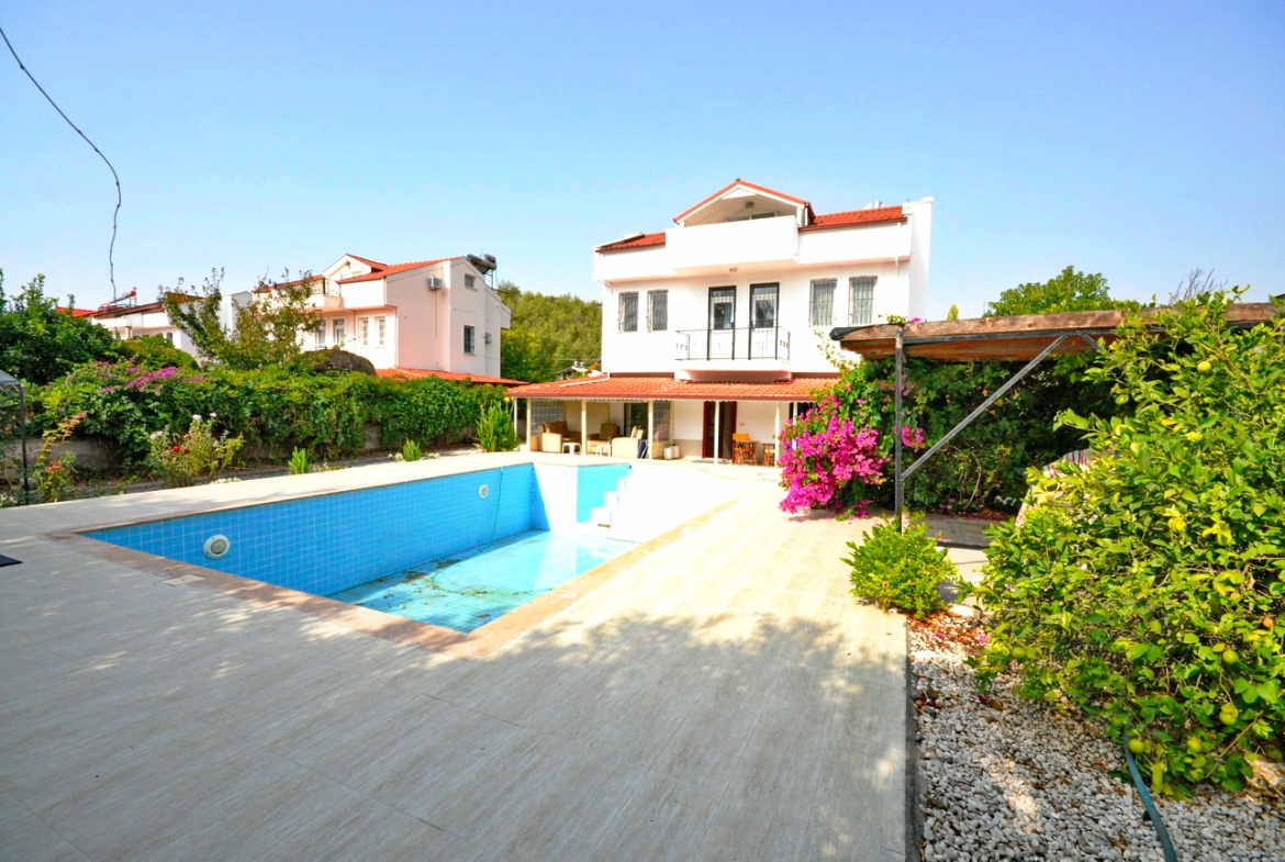 Fully Furnished Elegant Detached Triplex 4 Bedroom Villa in Koca Calis