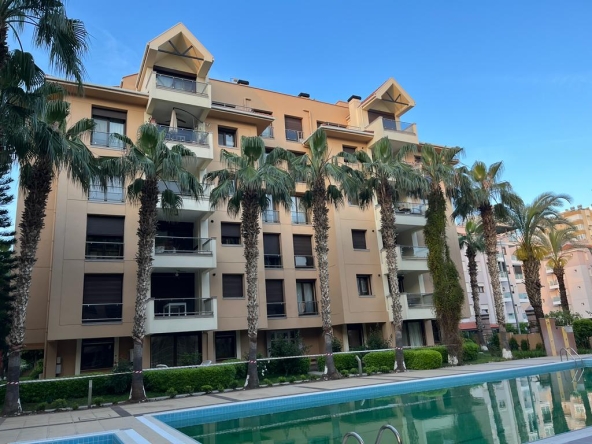 Elegant 4-Bedroom apartment in prime location Gürsu Konyaaltı Antalya