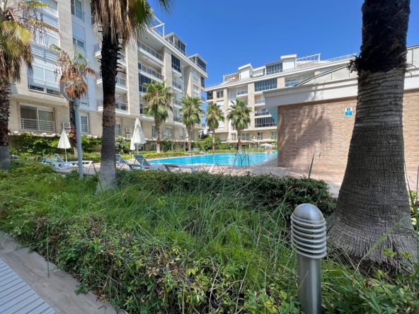 Fully Furnished 1 Bedroom Apartment for Sale in Konyaaltı