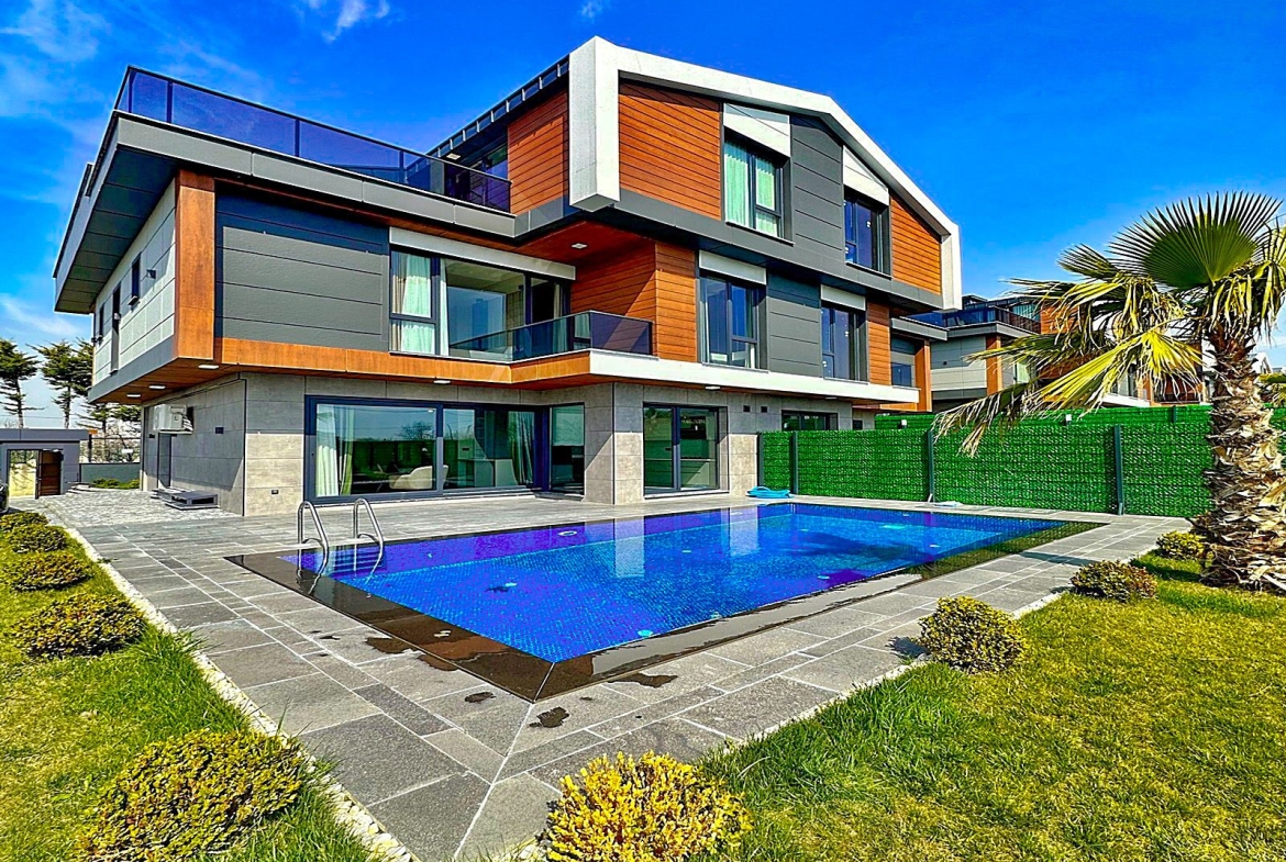 Ultra Luxury Semi-Deteched Villa in Beylikdüzü, İstanbul