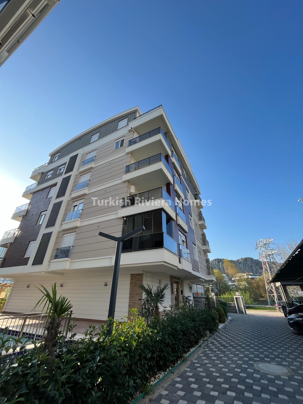 Fully Furnished Premium 2 Bedroom Apartment for Sale in Konyaaltı