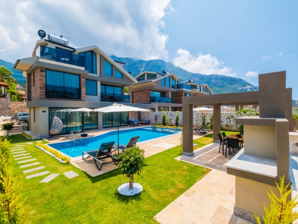 Situated just a short drive from the renowned Blue Lagoon at Oludeniz and Fethiye Harbor, these properties overlook the majestic mountains and nature.