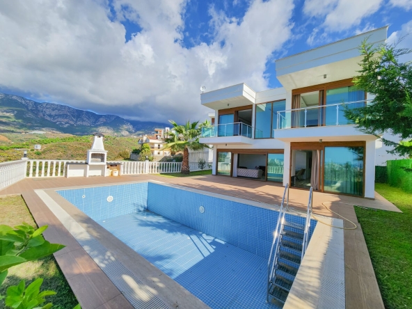 Spectacular 3 Bedroom Villa for Sale in Kargicak, Alanya