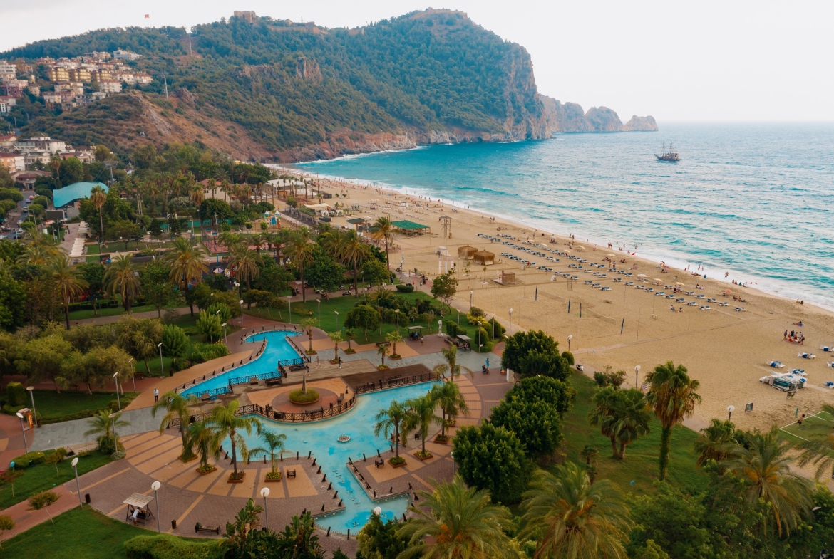 Sea & Beachfront Elegant 5 Star Resort Hotel for Sale in Kemer, Antalya