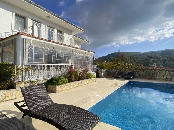 Picturesque 3-Bedroom Detached Villa with Incredible Views in Uzumlu