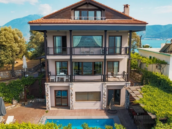 Charming 3-Bedroom Villa with Private Pool and Garden Oasis in Fethiye