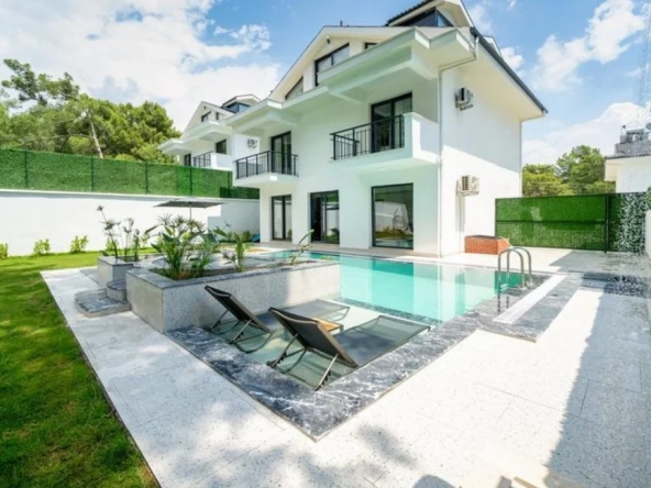 Exclusive Fully Furnished High-End Villas in Çiftlik, Fethiye