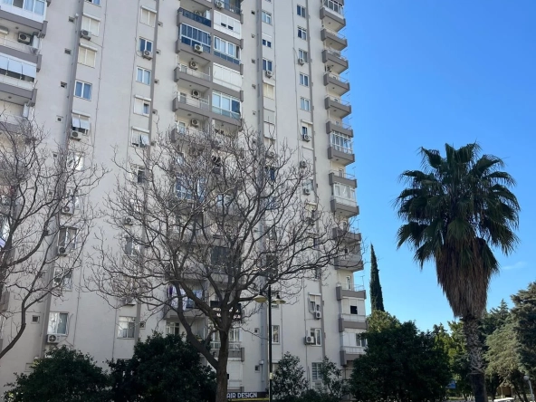 Bargain Price 3 Bedroom Apartment for Resale in Muratpaşa Antalya