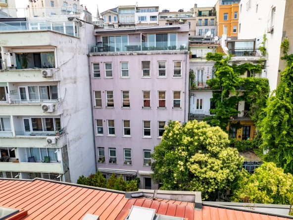 Bargain Price 11-Room Boutique Hotel for Sale in Beyoğlu İstanbul