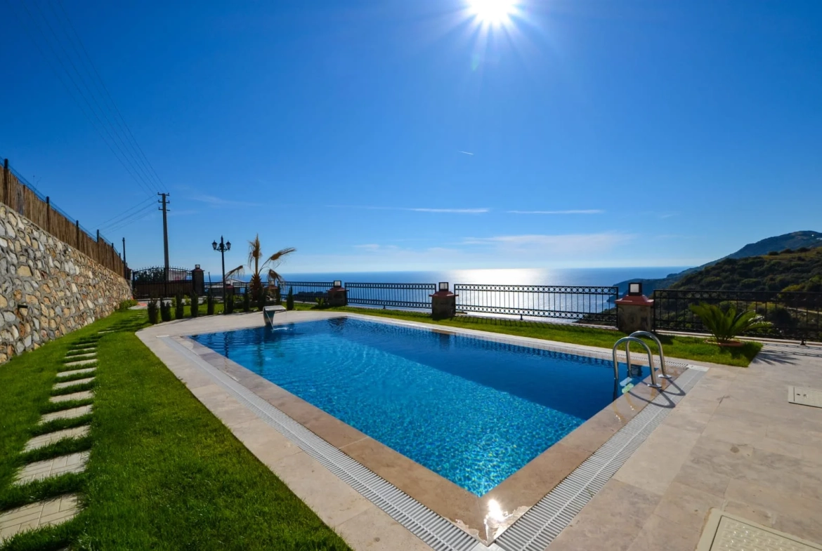 Fantastic 3 Bedroom Sea View Villa for Sale in Gazipaşa