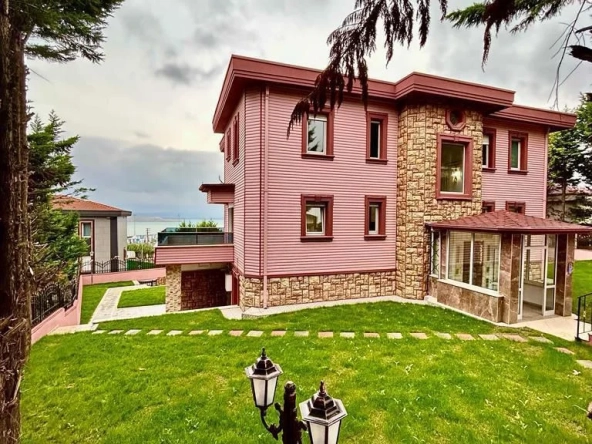 Fantastic Lake and Seaview Villa for Sale in Büyükçekmece Istanbul