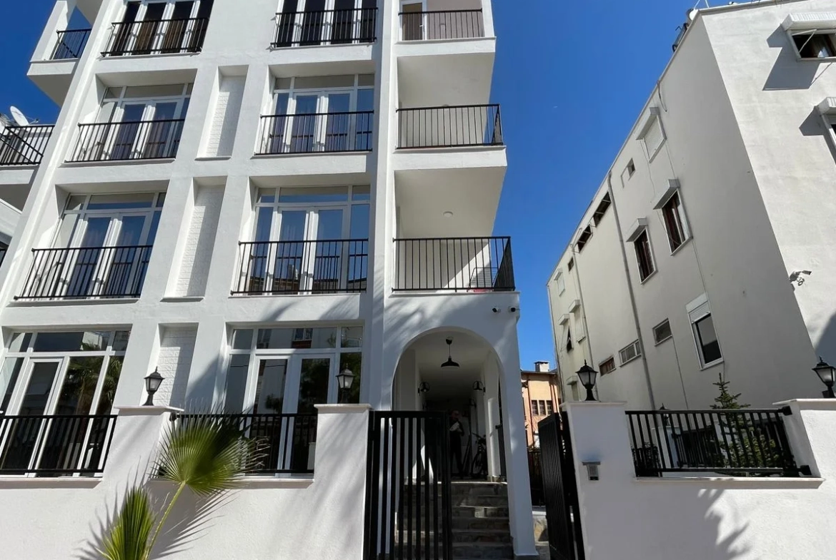 Modern 3 Star Aparthotel for Sale in Konyaaltı, Antalya