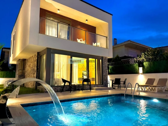 Brand New Fully Furnished 3-Bedroom Villa with Pool and Garden at Kemer
