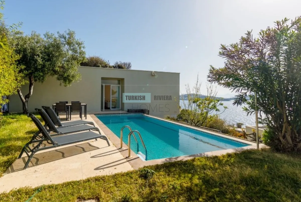 Exclusive Beachfront Fully Furnished 3 Bedroom Apartment in Yalıkavak, Bodrum