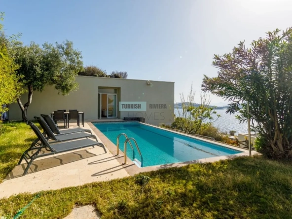 Exclusive Beachfront Fully Furnished 3 Bedroom Apartment in Yalıkavak, Bodrum