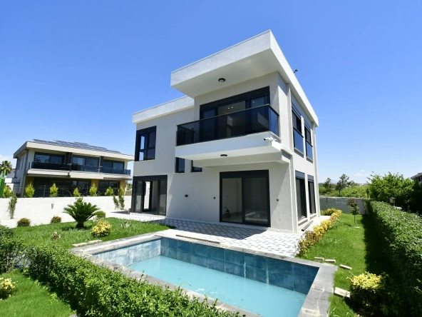 Exclusive Detached Villas with Private Pools and Gardens in Side
