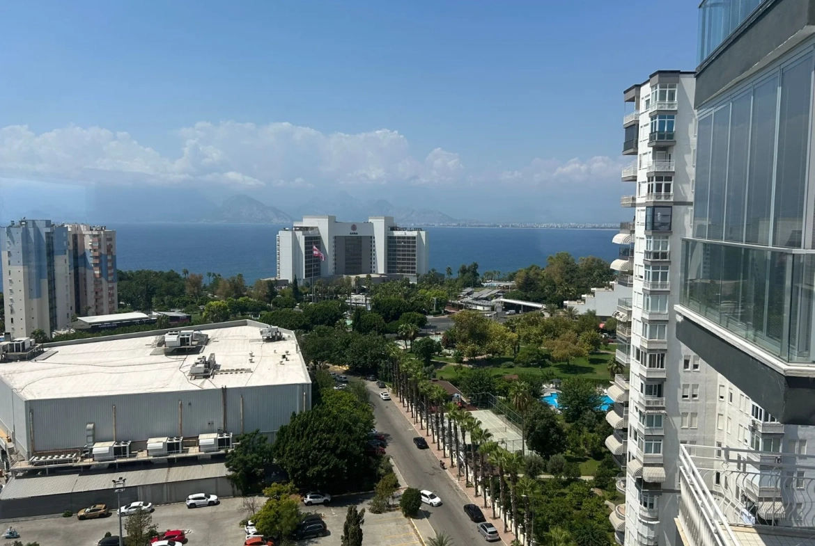 Exclusive Resale Apartment with Panoramic Fantastic Sea View in Muratpaşa
