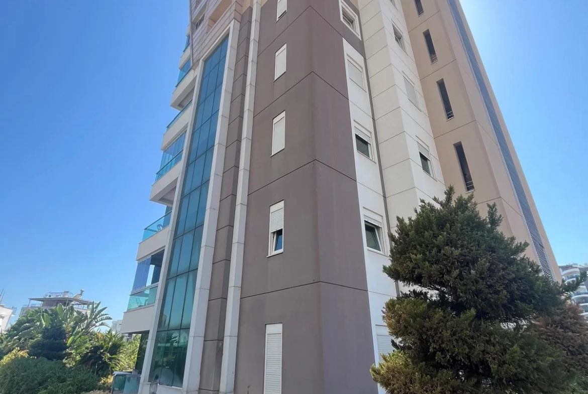 Prime Location Fantastic Seaview Bargain Price Apartment of Sale in Konyaaltı