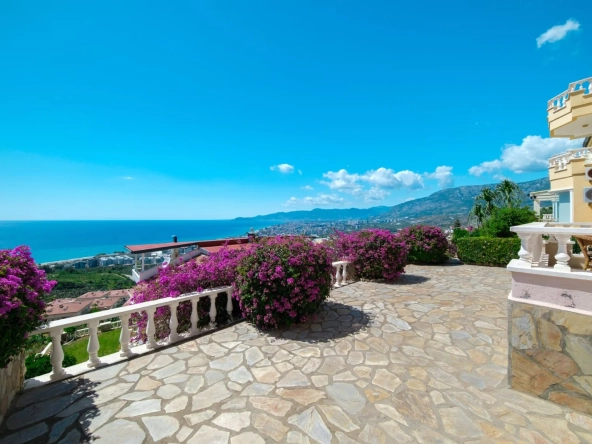 Stunning Sea View 3 Bedroom Fully Furnished Duplex Villa in Kargıcak, Alanya