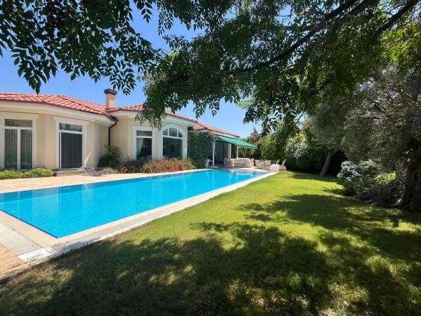 Ultra-Luxury 5 Bedroom Villa in a Prime Location in Döşemealtı, Antalya