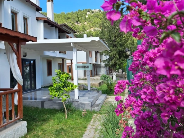 Exclusive Modern Triplex Villa for Sale in Scenic Kemer