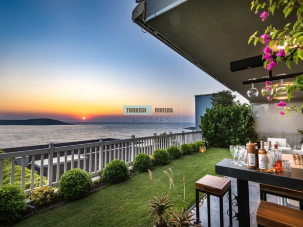 Exclusive Seafront Apartment with Private Beach in Gümüşlük