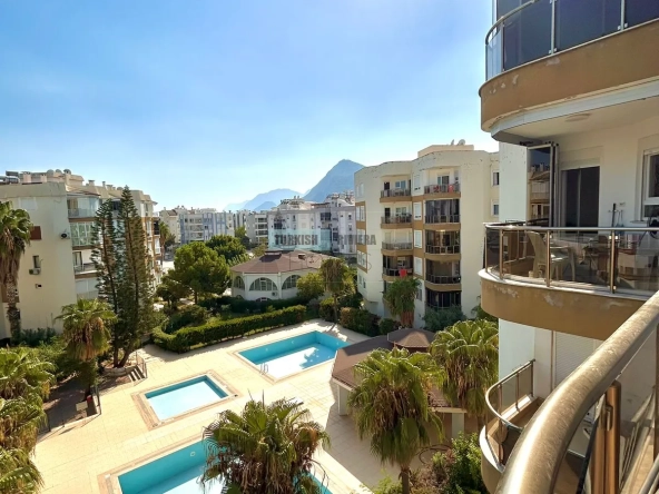 Prime Location 1 Bedroom Apartment for Sale in Konyaaltı,