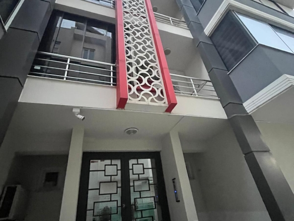 Elegant 3-Bedroom Duplex Apartment Steps from Konyaaltı Beach