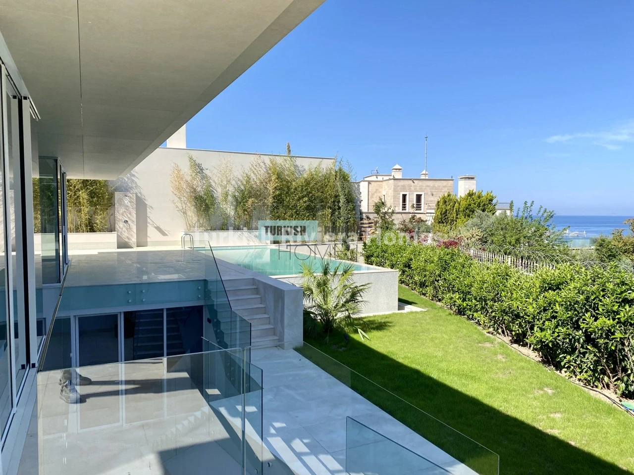Magnificent Architect-Built 5-Bedroom Villa with Endless Sea Views