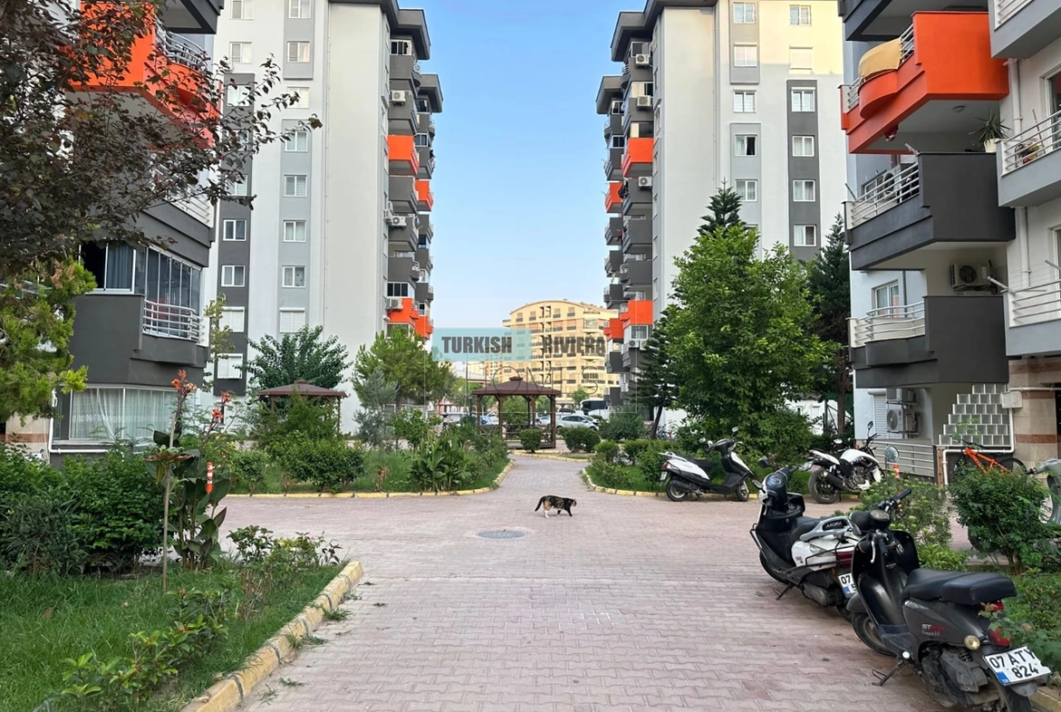 Modern Renovated 3-Bedroom Furnished Apartment in Central Konyaaltı