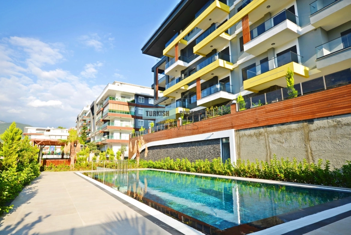 Modern Coastal Living – 1+1 Apartment in Kestal, Alanya