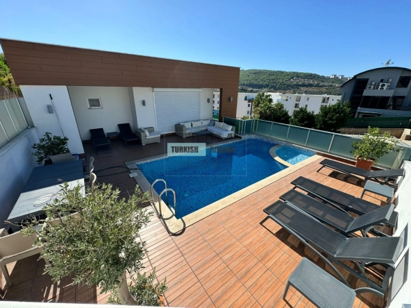 4 Bedroom Duplex Villa with 5 Star Hotel Facility in Kargıcak