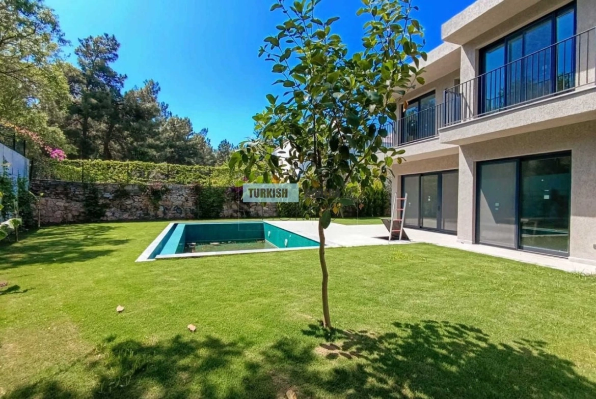 Brand New Luxurious 4 Bedroom Villa for Sale in Guvercinlik
