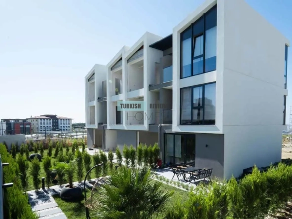 Elegant 4 Bedroom Apartment for Sale Hotel in Bahçeşehir