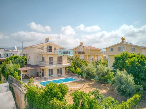 Exclusive 4+1 Detached Villa with Pool in Konaklı