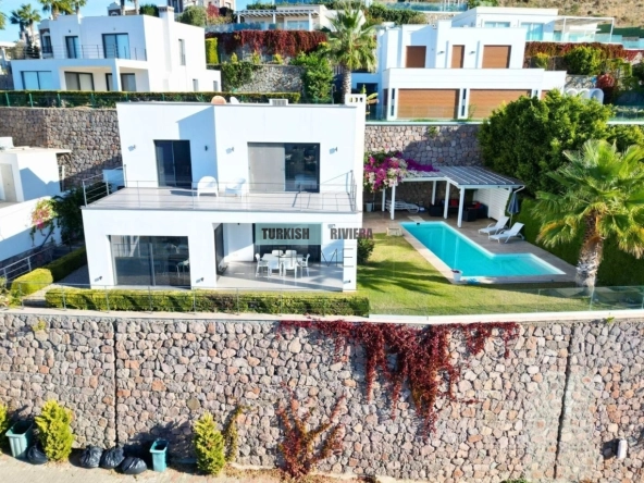 Modern Design Detached villa with Private Heated in Kadikalesi