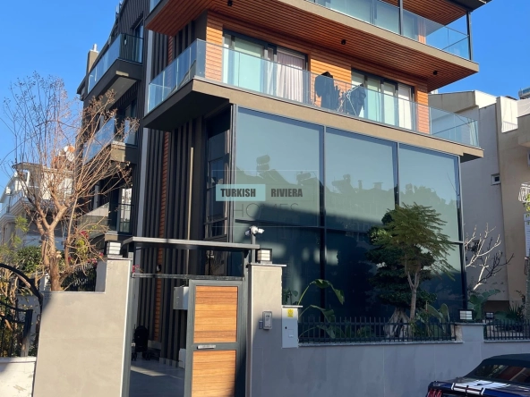 Iconic Ultra-Luxury 10+2 Villa in the Heart of Konyaaltı